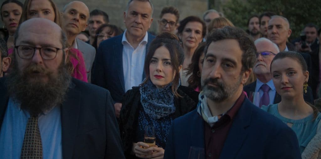 El periodista Xabier Fortes hace un cameo en 'El jardinero', de Netflix