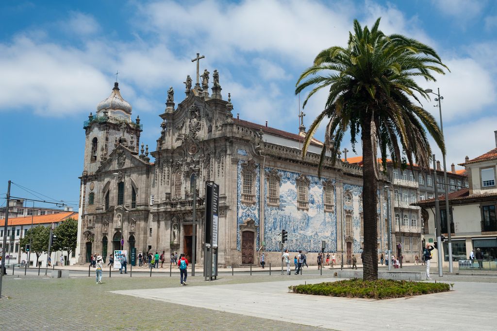 Iglesia de Carmo y Carmelitas en Oporto