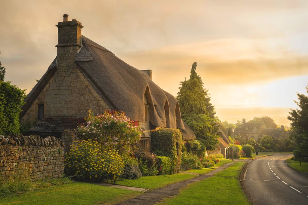 Casas de campo con paja en Westington, campden Chipping, Cotswolds, Inglaterra