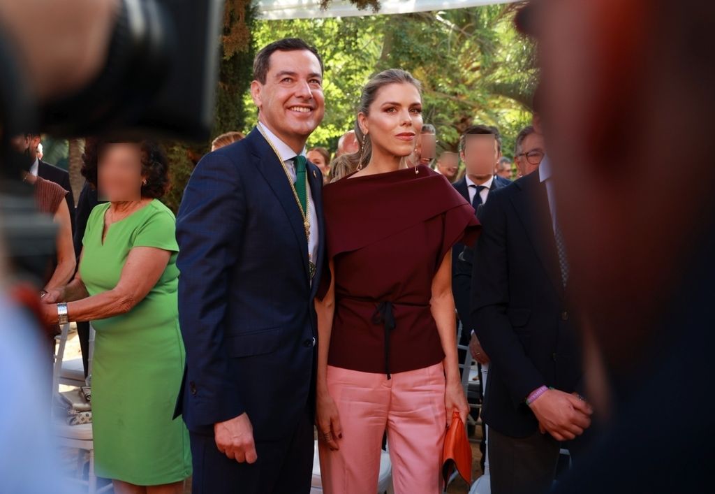 Manuela Villena en la toma de posesión de Juanma Moreno, 2026.