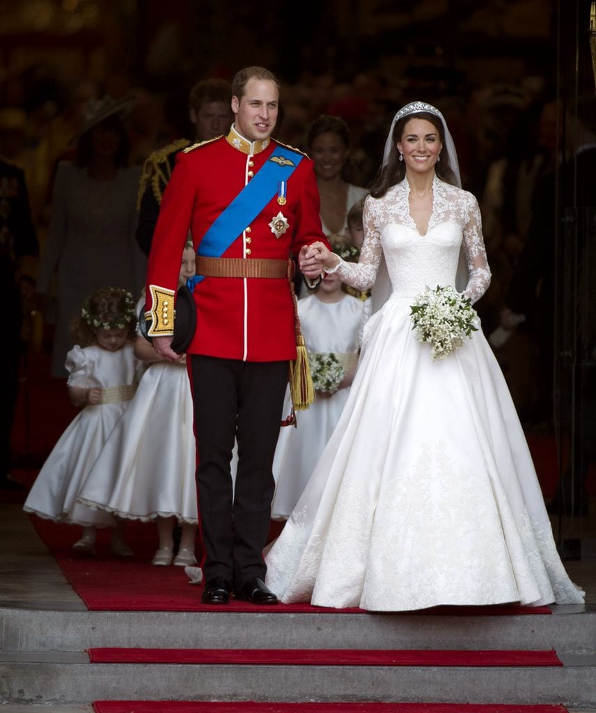 KATE MIDDLETON BODA