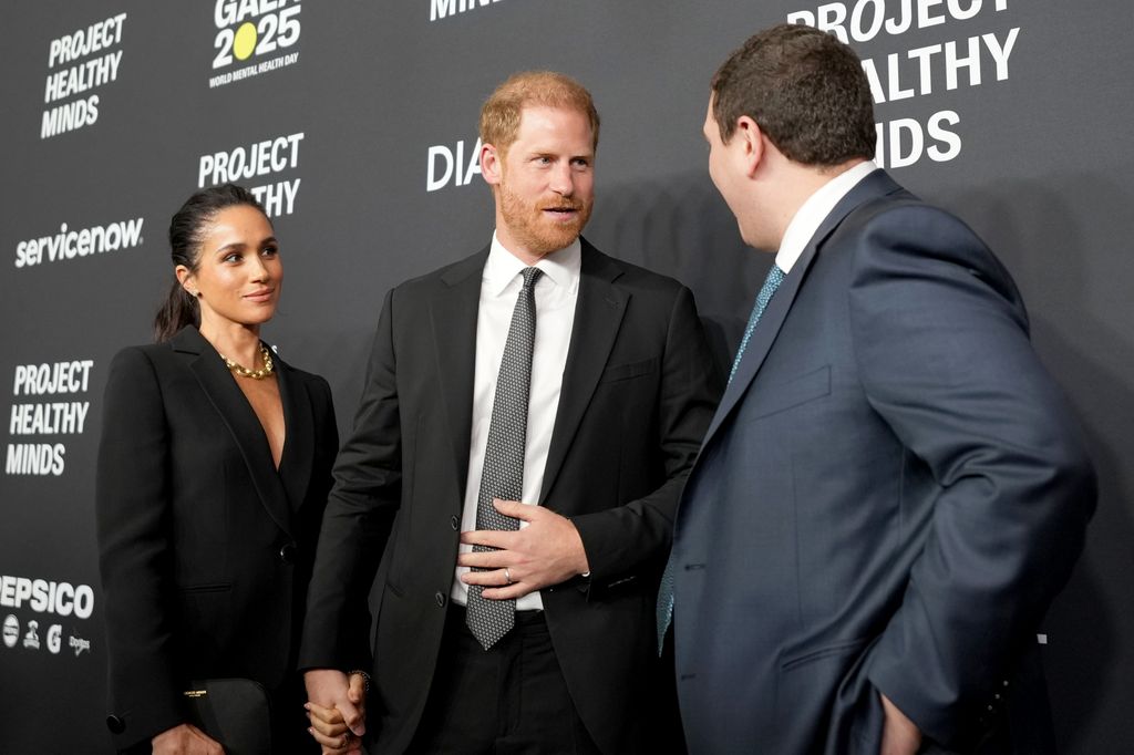 El príncipe Harry y Meghan Markle son premiados por su labor humanitaria en la World Mental Health Day Gala, organizada por Project Healthy Minds, en Tribeca, Nueva York, el 9 de octubre de 2025