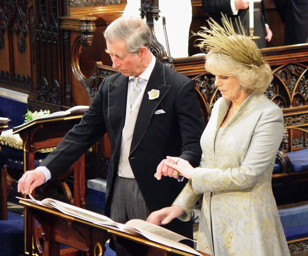 La reina Camilla, una novia real que rompió las reglas: los detalles del enlace más singular de la Casa Windsor