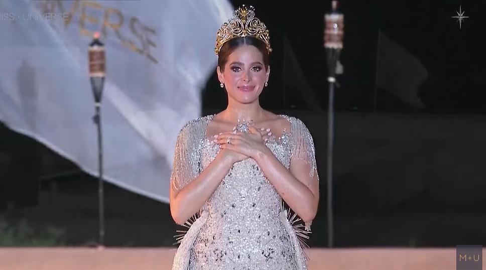 Fátima Bosch, en su último desfile con traje de noche como Miss Universe México.