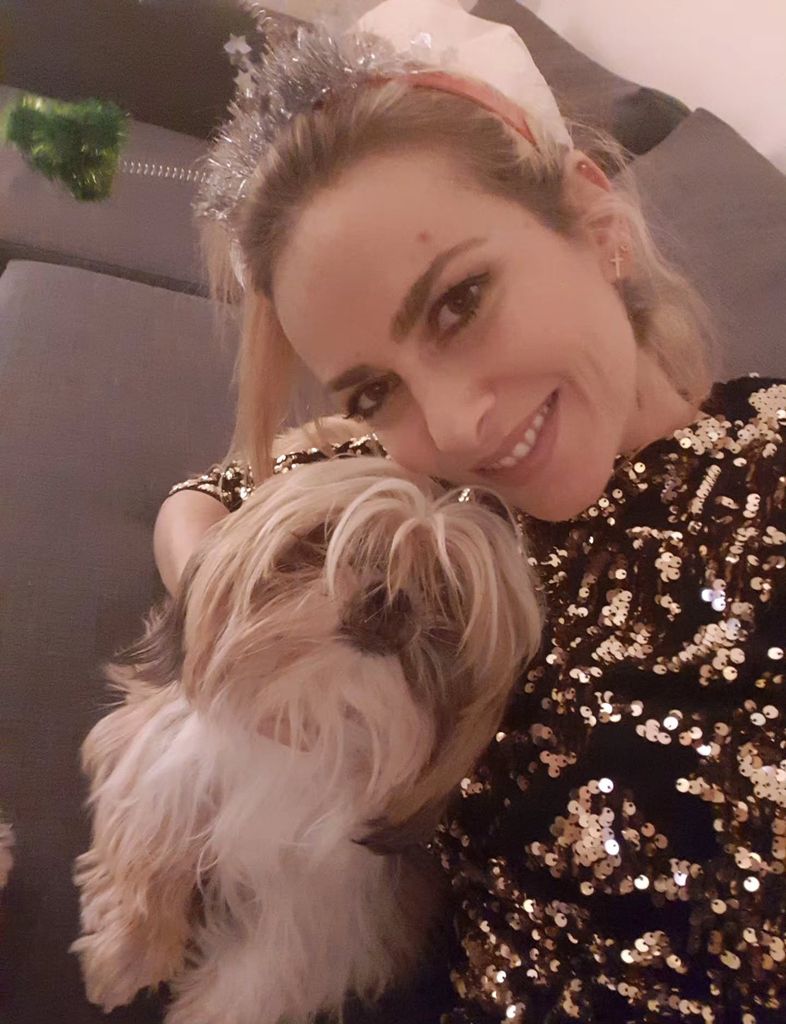 Kira Miró se ha despedido de su mascota con un bonito álbum de fotos de recuerdo