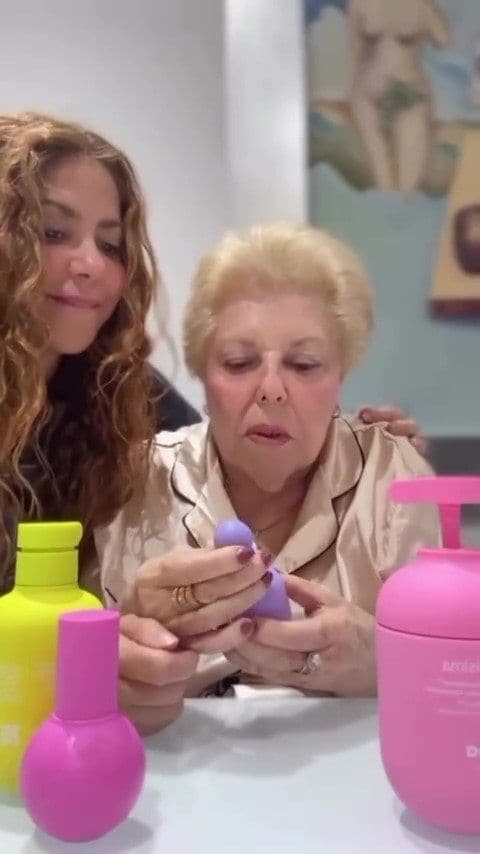 Shakira grabó un video junto a su mamá, Nidia Ripoll.