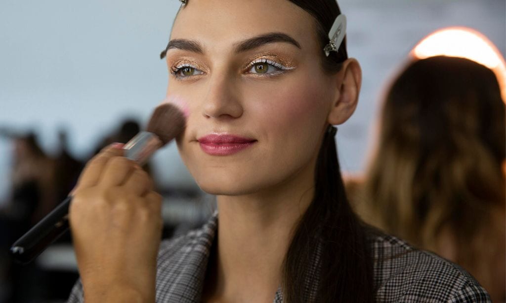La importancia de mantener tus brochas de maquillaje limpias