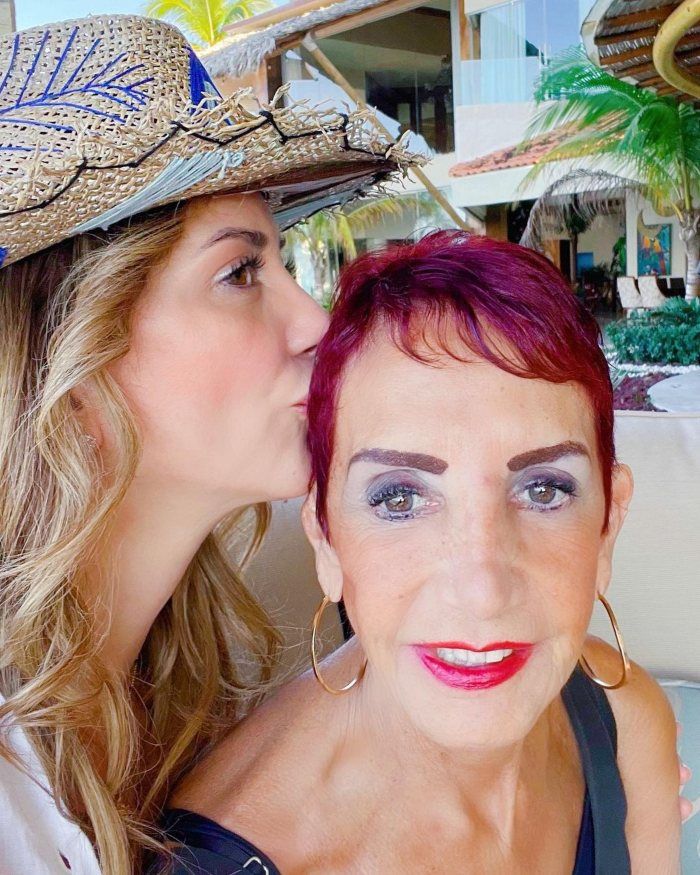 Andrea Legarreta y doña Chabelita