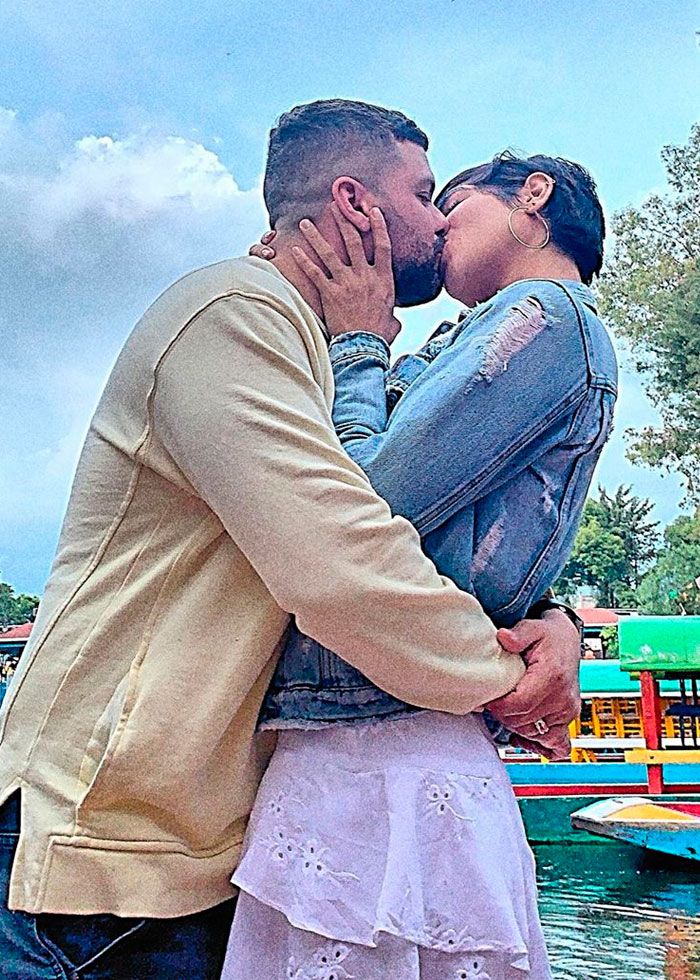 Alejandra Espinoza y su esposo