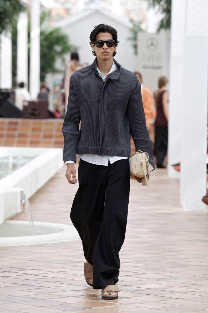 Adolfo Dominguez Primavera Verano 2027 Fashion Week Madrid