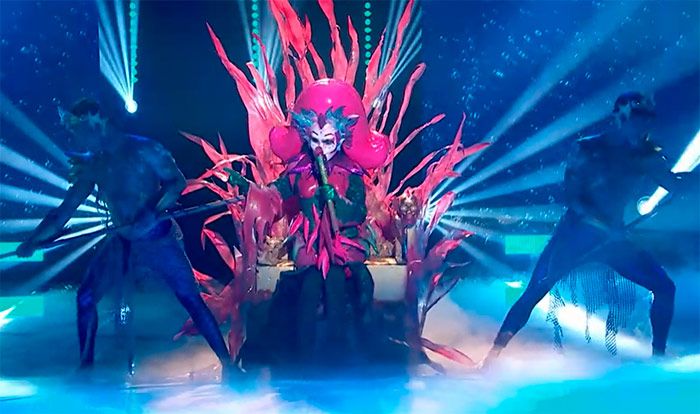 Bo Derek se esconde tras 'Sirena' en Mask Singer