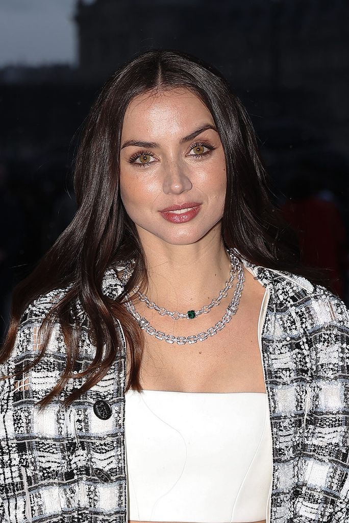 ana-armas4