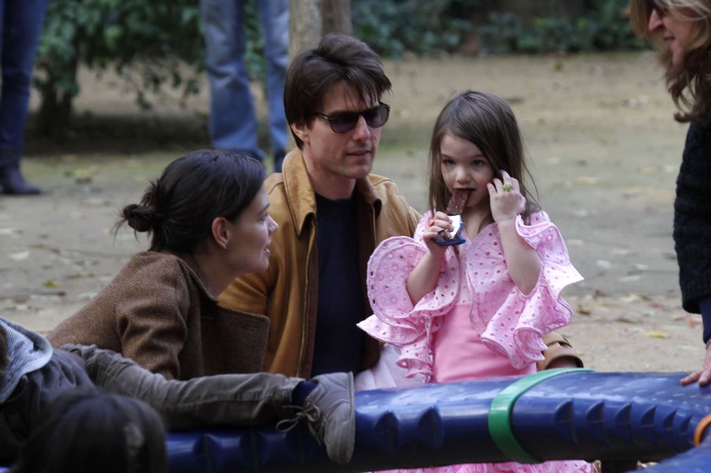 Tom Cruise y Katie Holmes con su hija Suri durante una escapad a España 