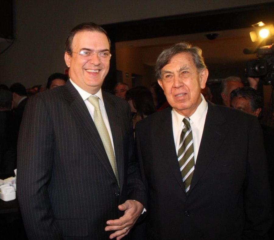 Marcelo Ebrard comaprtió una foto y un mensaje para despedirse de Cuauhtémoc Cárdenas