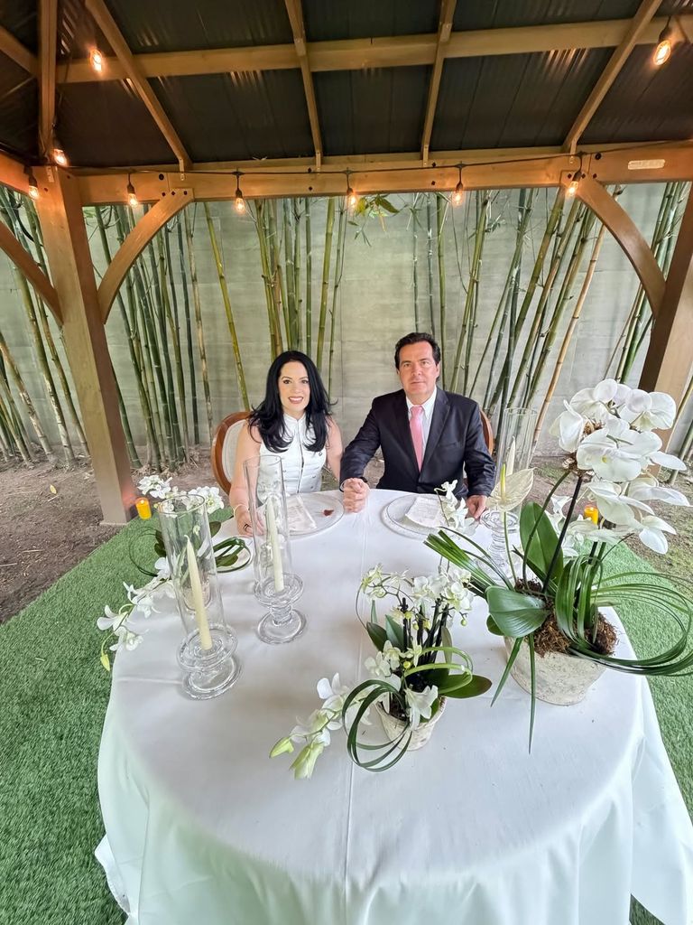 América Guinart y Álvaro Favier disfrutaron de una romántica cena para dos.