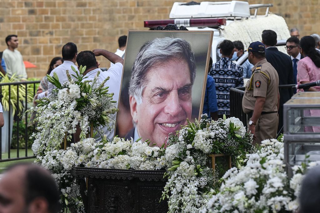 Muere el multimillonario indio Ratan Tata, magnate de Jaguar, Land Rover y Tetley, a los 86 años 