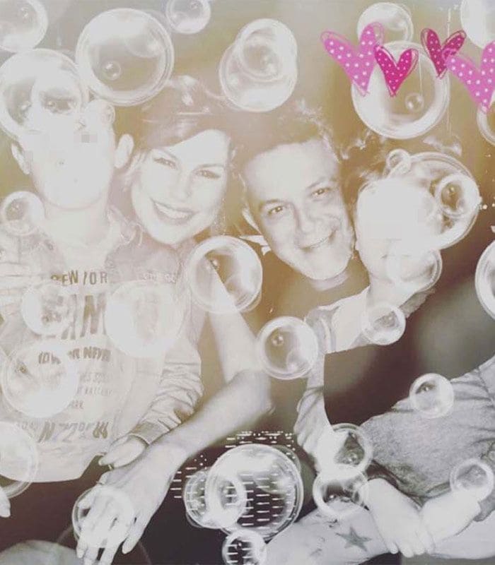  Alejandro Sanz y Raquel Perera 