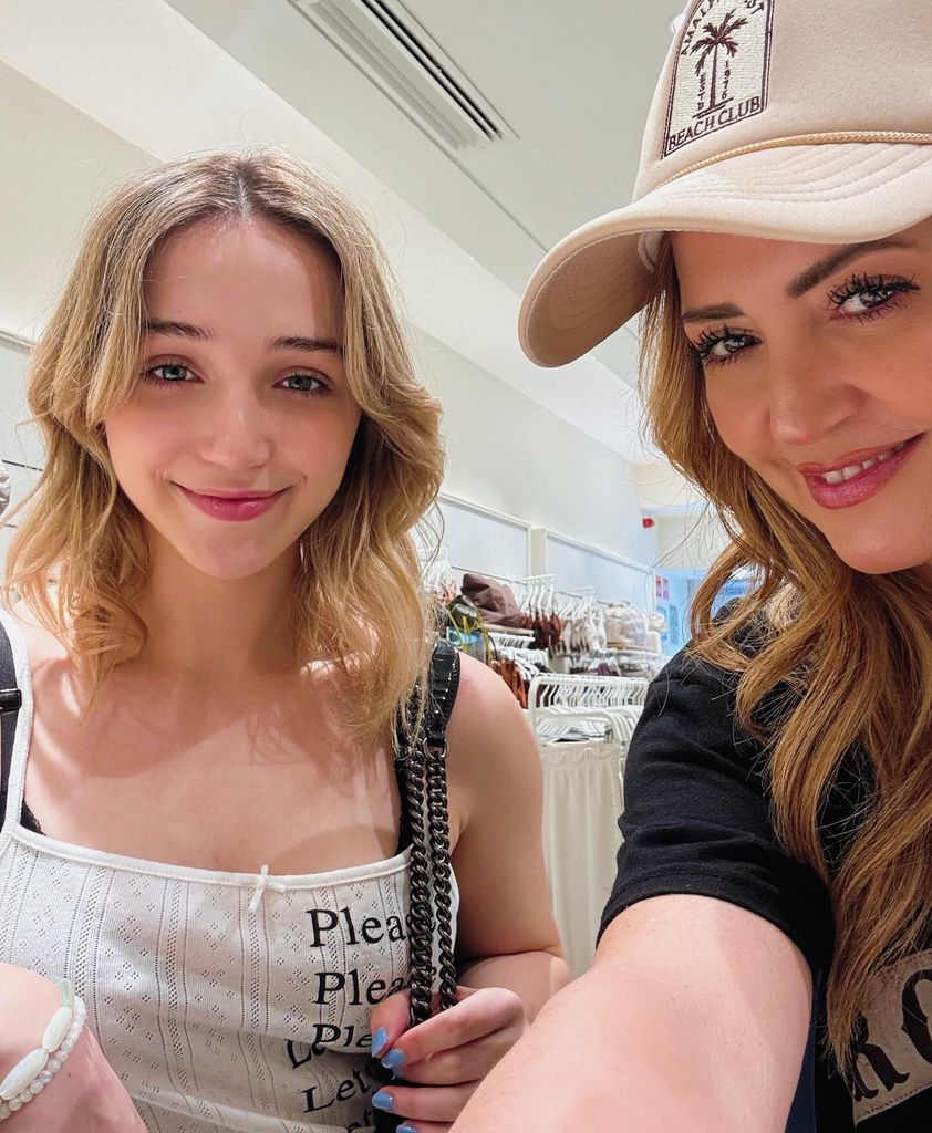 Andrea Legarreta y su hija Nina
