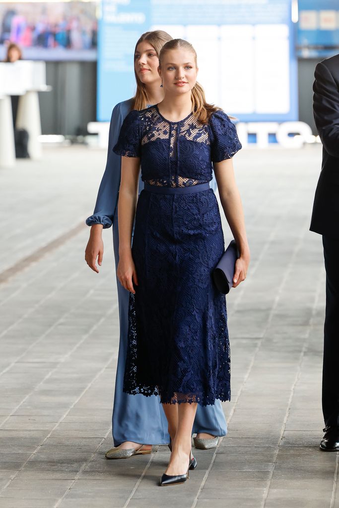 princess leonor blue dress All grown up! Leonor of Spain, looks elegant in blue gown at Princess of  Girona Foundation Awards