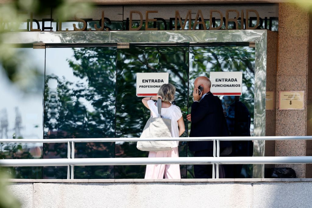Julio y Maite Torres hoy durante un receso