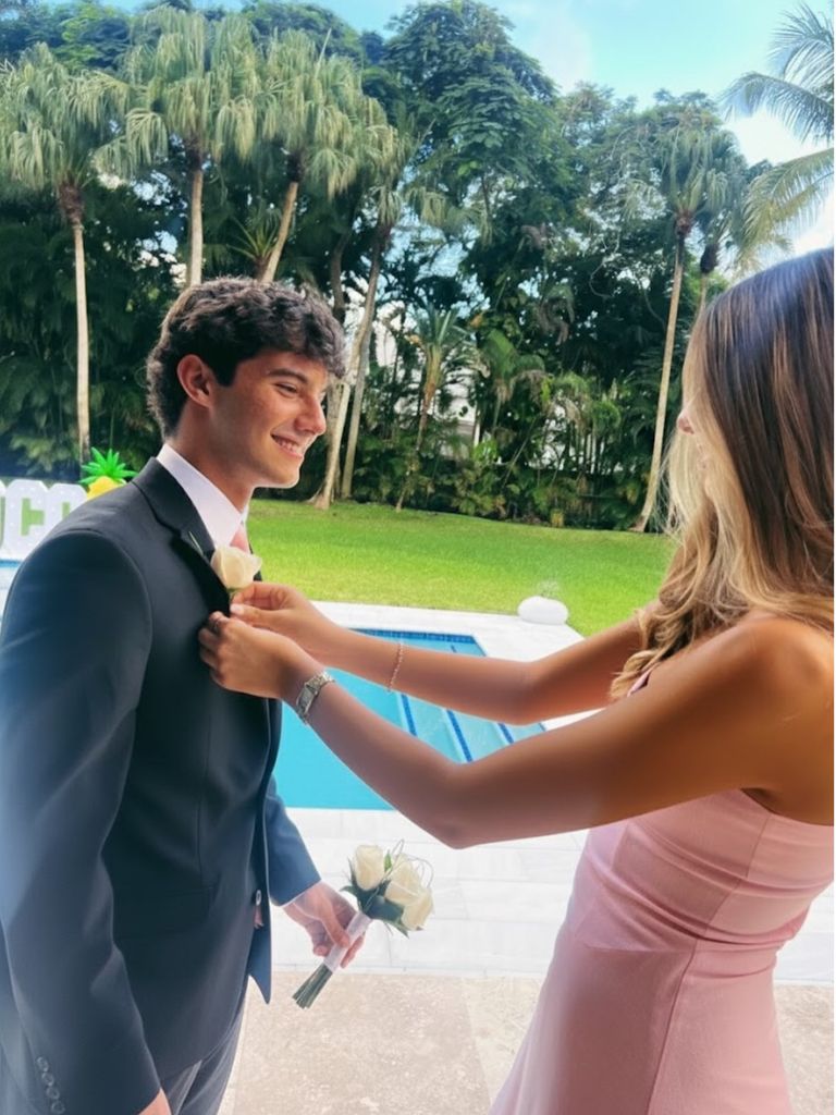 Oriana Lander estuvo al lado de su novio en su graduación