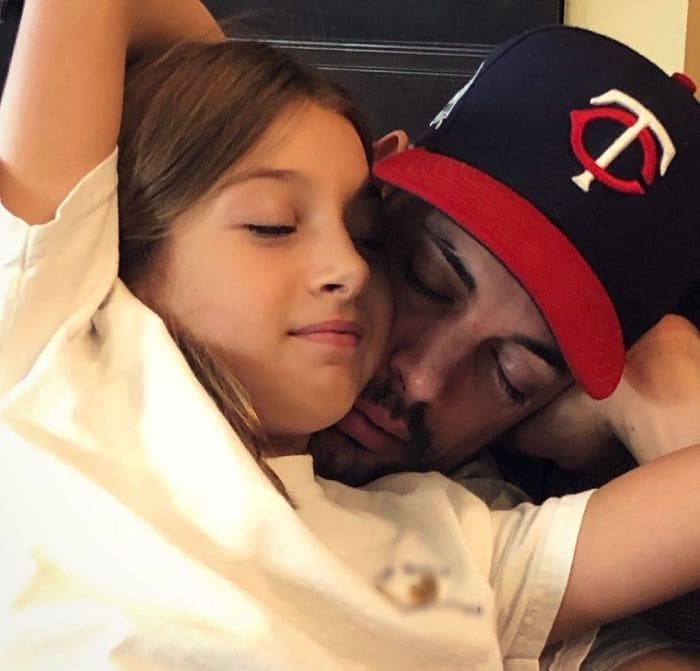 William Levy estrena nuevo look y presume de su hija: 'Mi princesa' 
