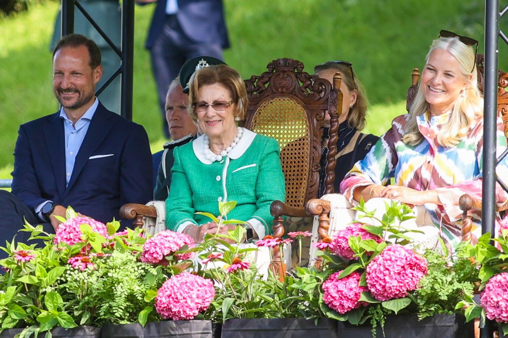 La Casa Real de Noruega reaparece tras la acusación formal de 32 delitos a Marius Borg, hijo de Mette-Marit