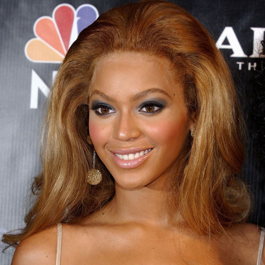 beyonc ha apostado por un look de barbie malub en su beauty stle