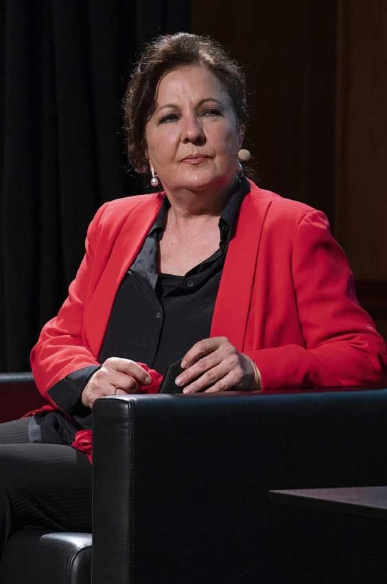 Carmen Linares
