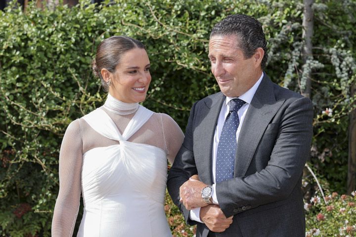 Los detalles del impresionante vestido de novia de Marta Pombo en su boda con Luis Zamalloa 