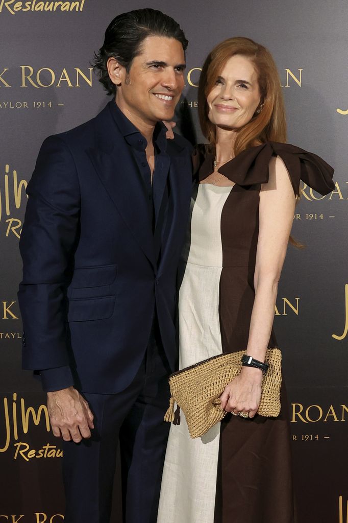 Julián Porras-Figueroa y Olivia de Borbón en el aniversario de su firma