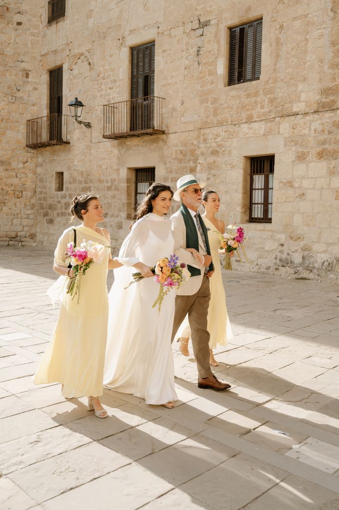 novia con damas de honor