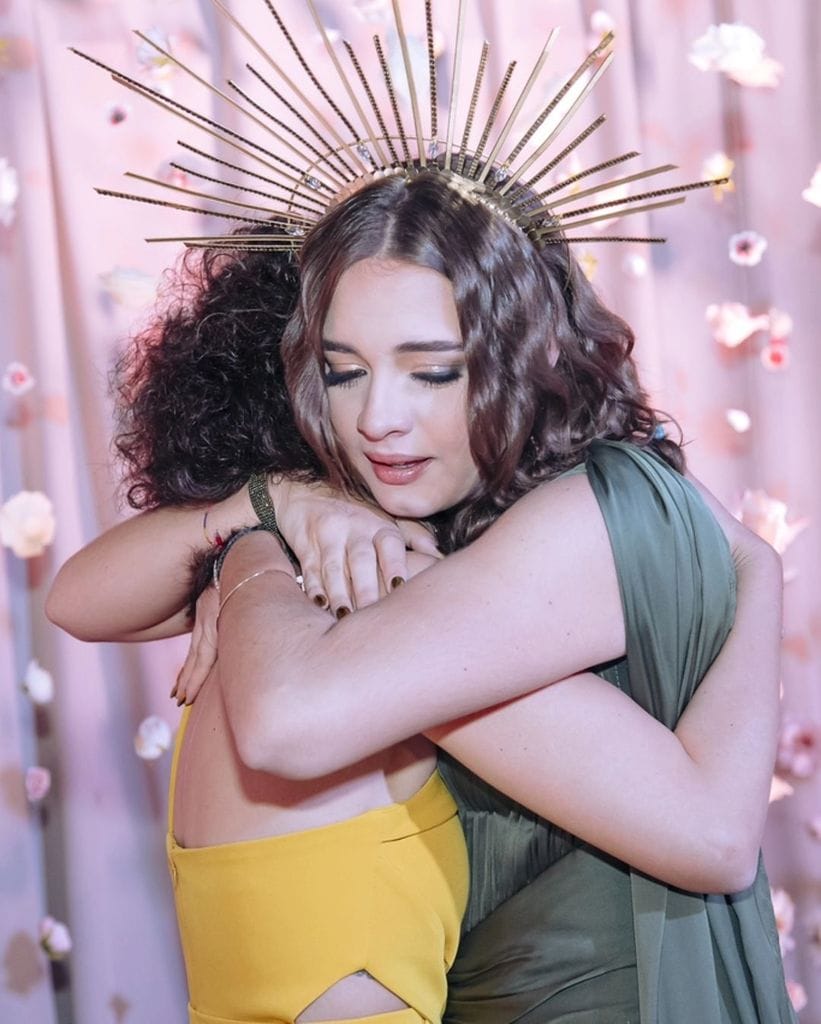Daniela Bueno y su hija, Maya Berry Spear