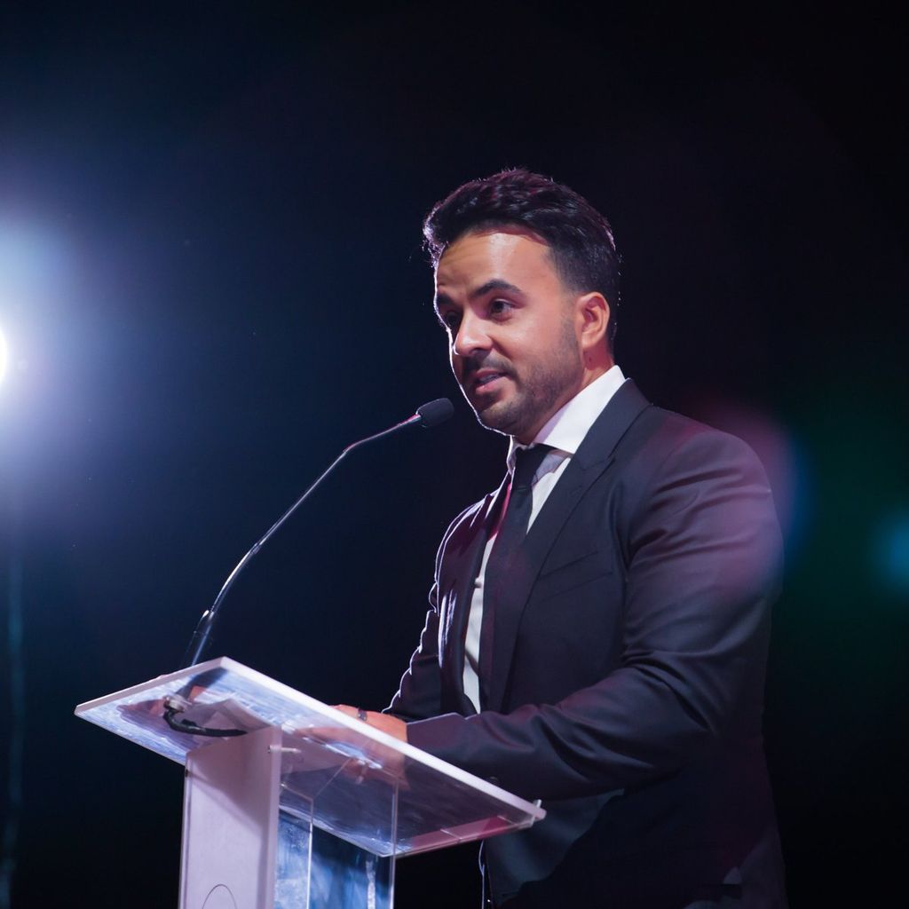 Luis Fonsi Global Gift Gala 2021