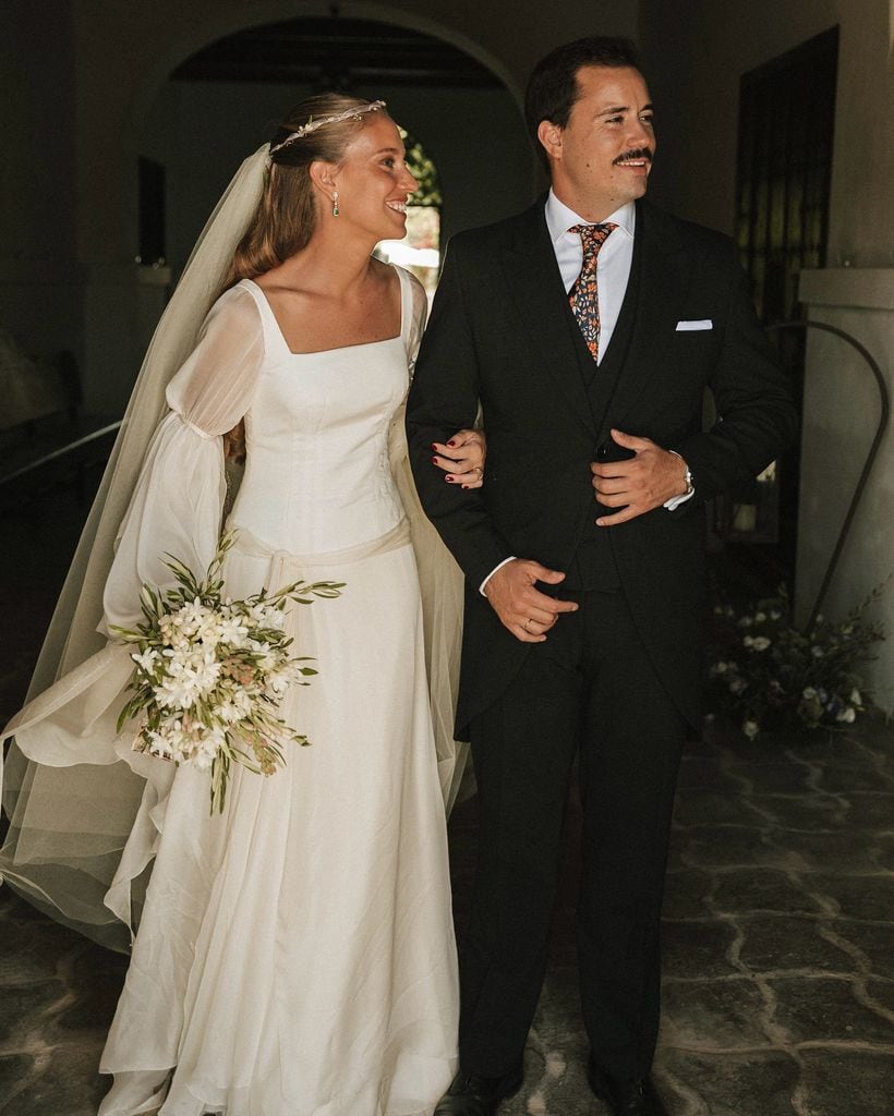 Vestidos de novia con mangas medievales teresa baena