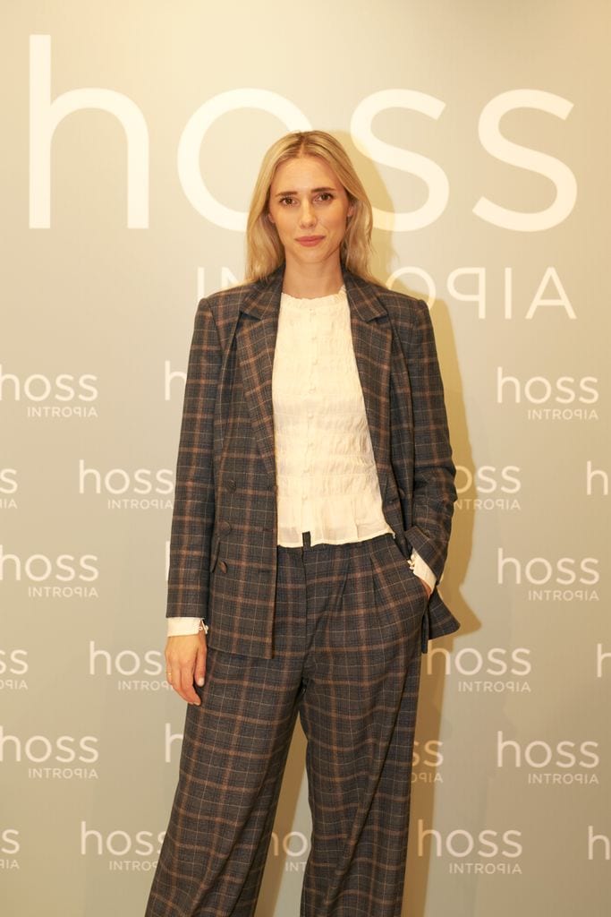 Lulú Figueroa con look de la marca