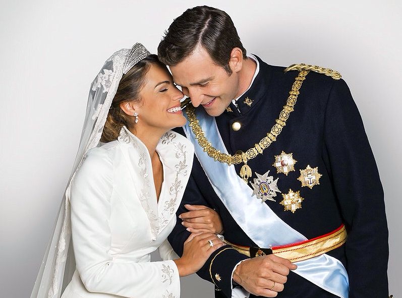 Imagen de la miniserie 'Felipe y Letizia, una historia de amor', protagonizada por Amaia Salamanca y Fernando Gil