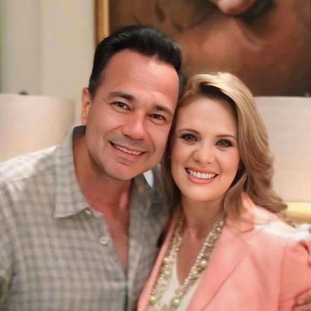 erika buenfil y nicandro d az