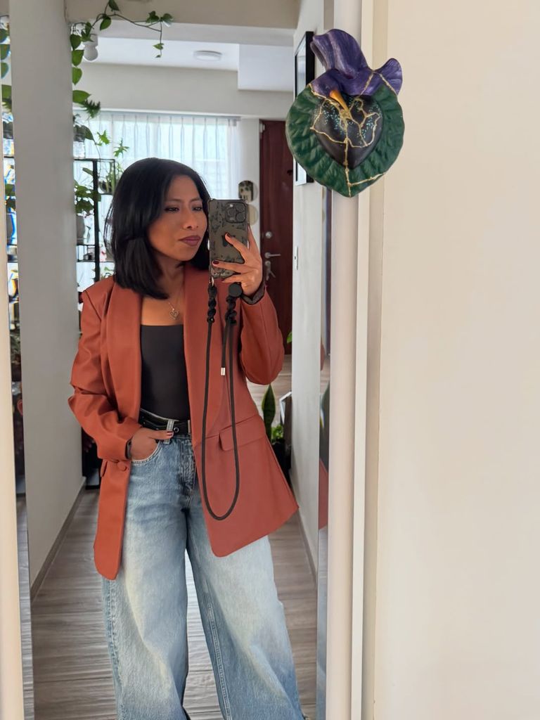 Yalitza Aparicio dejó sin aliento a sus fans con su nueva imagen.
