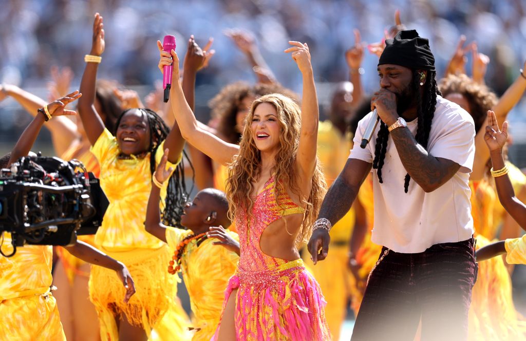Shakira y Burna Boy se entregaron al máximo en la interpretación de 'Dai Dai'.
