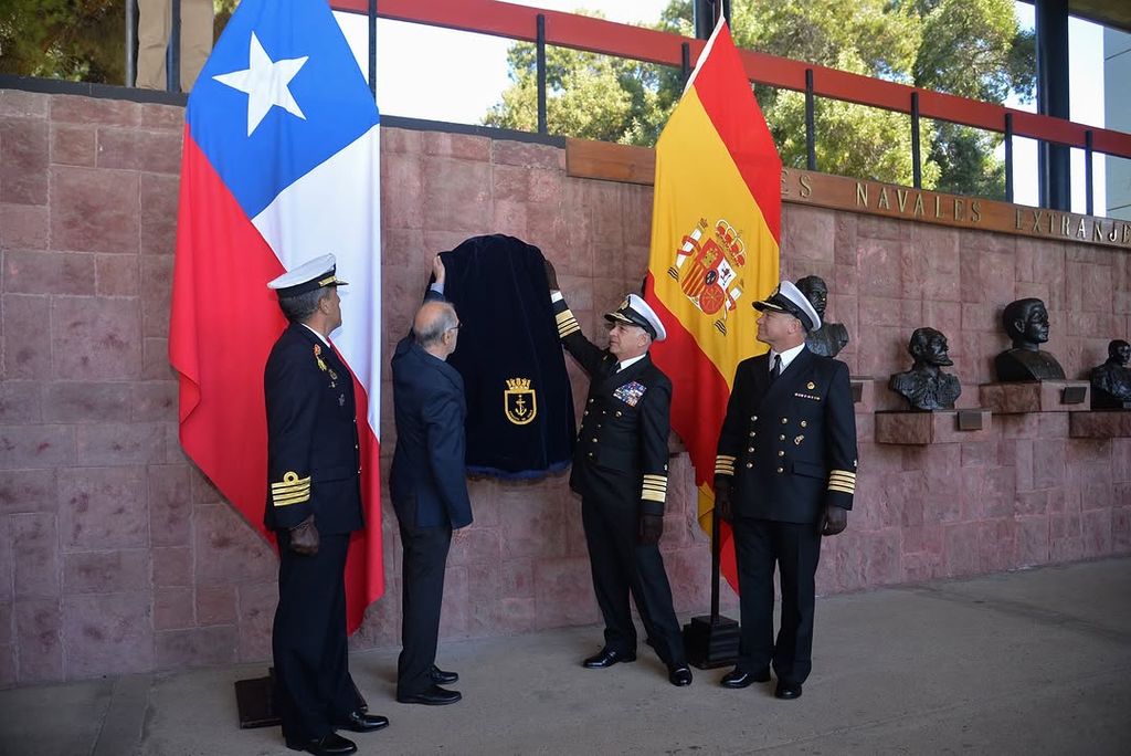 La princesa Leonor participa en la inauguración de un busto de Blas de Lezo y Olavarrieta en Valparaíso