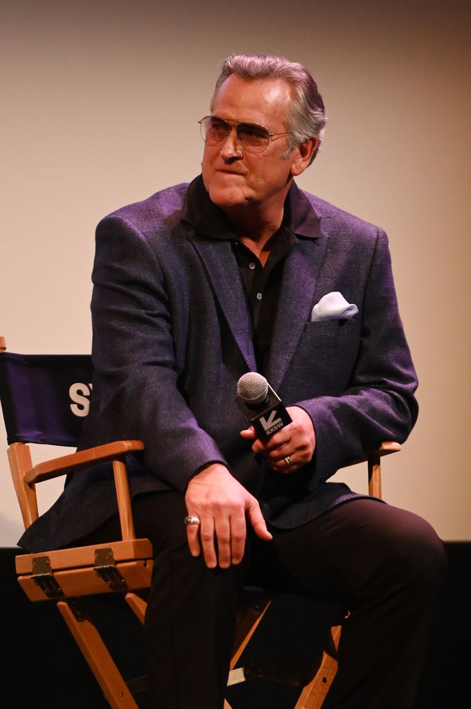 Bruce Campbell 