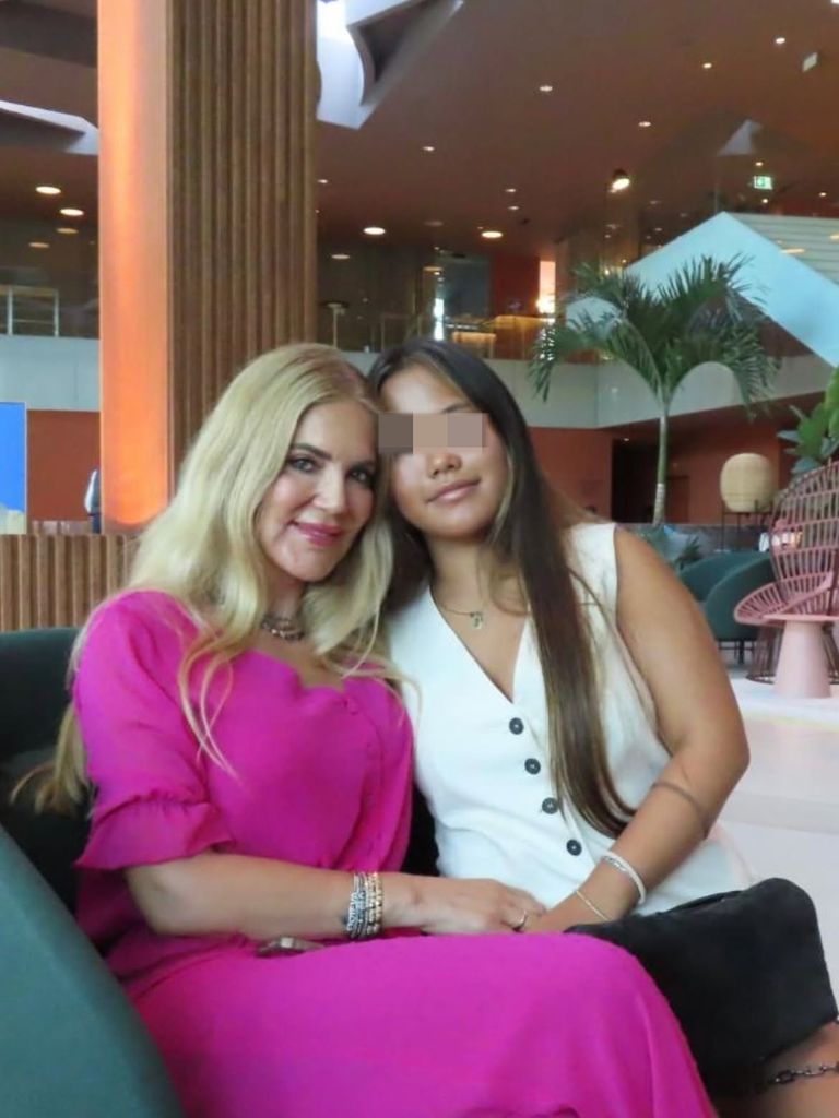 Ingrid Asensio ha felicitado a su hija Alexia por su 17º cumpleaños con un emotivo mensaje y un álbum de fotografías que repasa cómo ha crecido