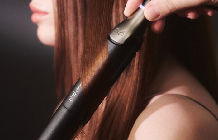 Pelo alisado con plancha ghd Chronos