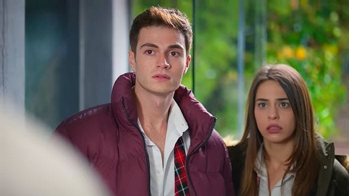Avance de 'Hermanos': Elif y Berk se quedan muy impresionados con la visita de su padre