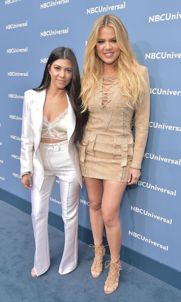 
Khloé y Kourtney siempre ha lucido melenas radiantes

