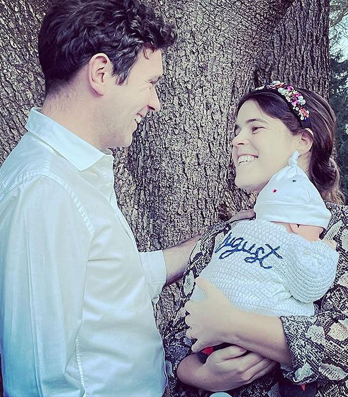 Eugenia de York y Jack Brooksbank con su hijo