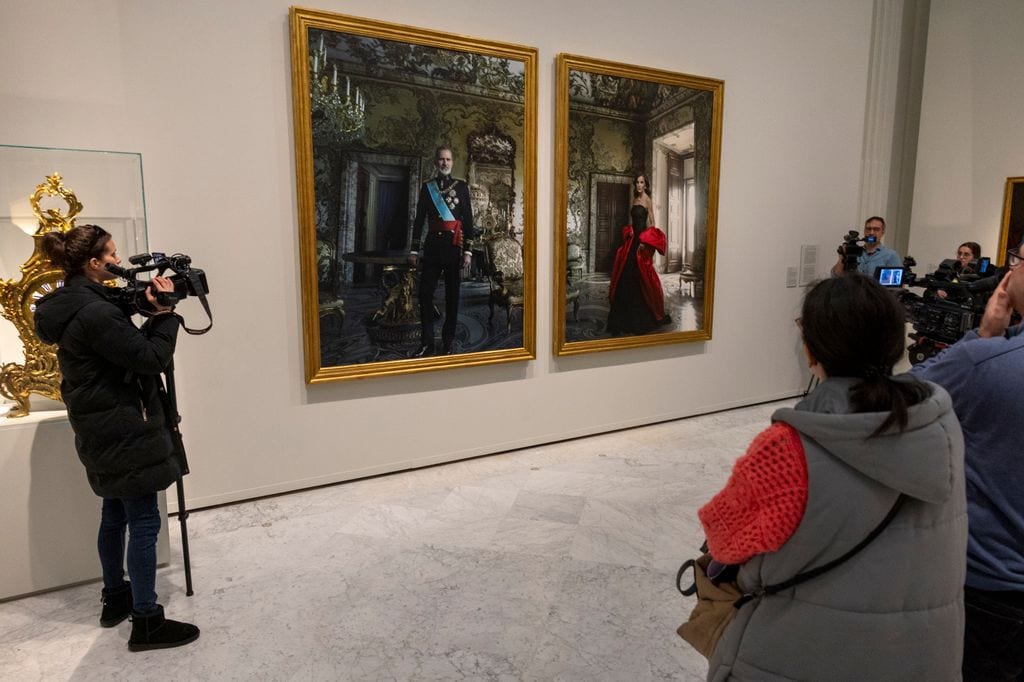 Retratos de los reyes por Annie Leibovitz en la exposición "La tiranía de Cronos"