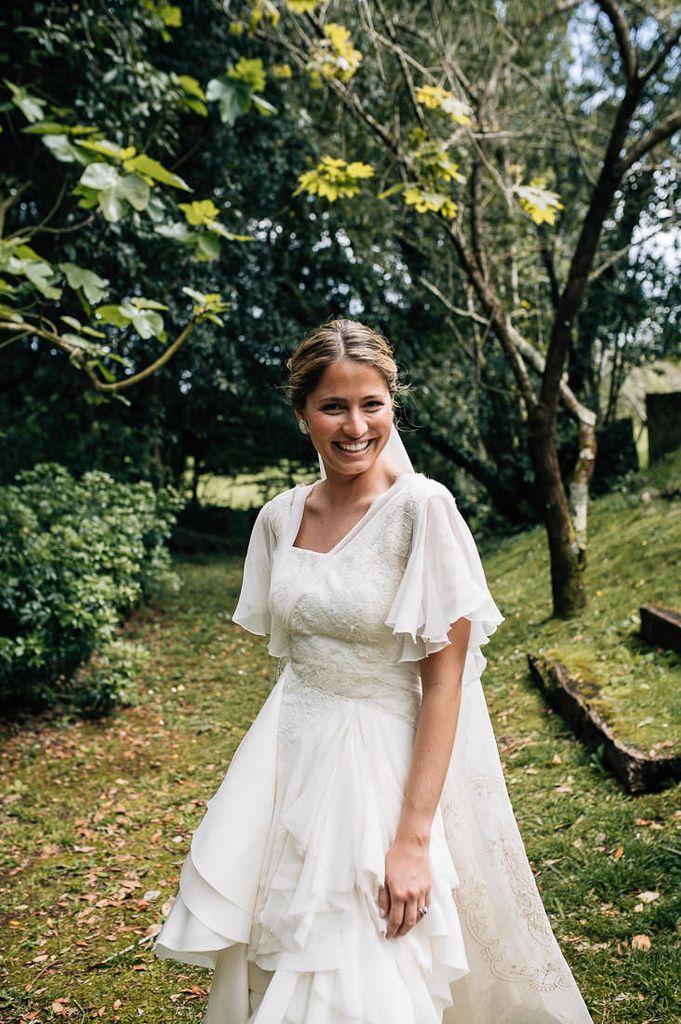 Natalia con vestido de novia de Manuel de Vivar en su boda con Nacho