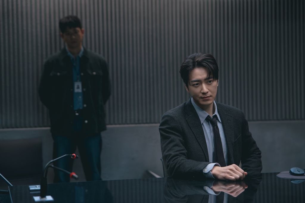 El meticuloso detective Park Mu-gyeong es el encrgado de investigar el caso de Sarah